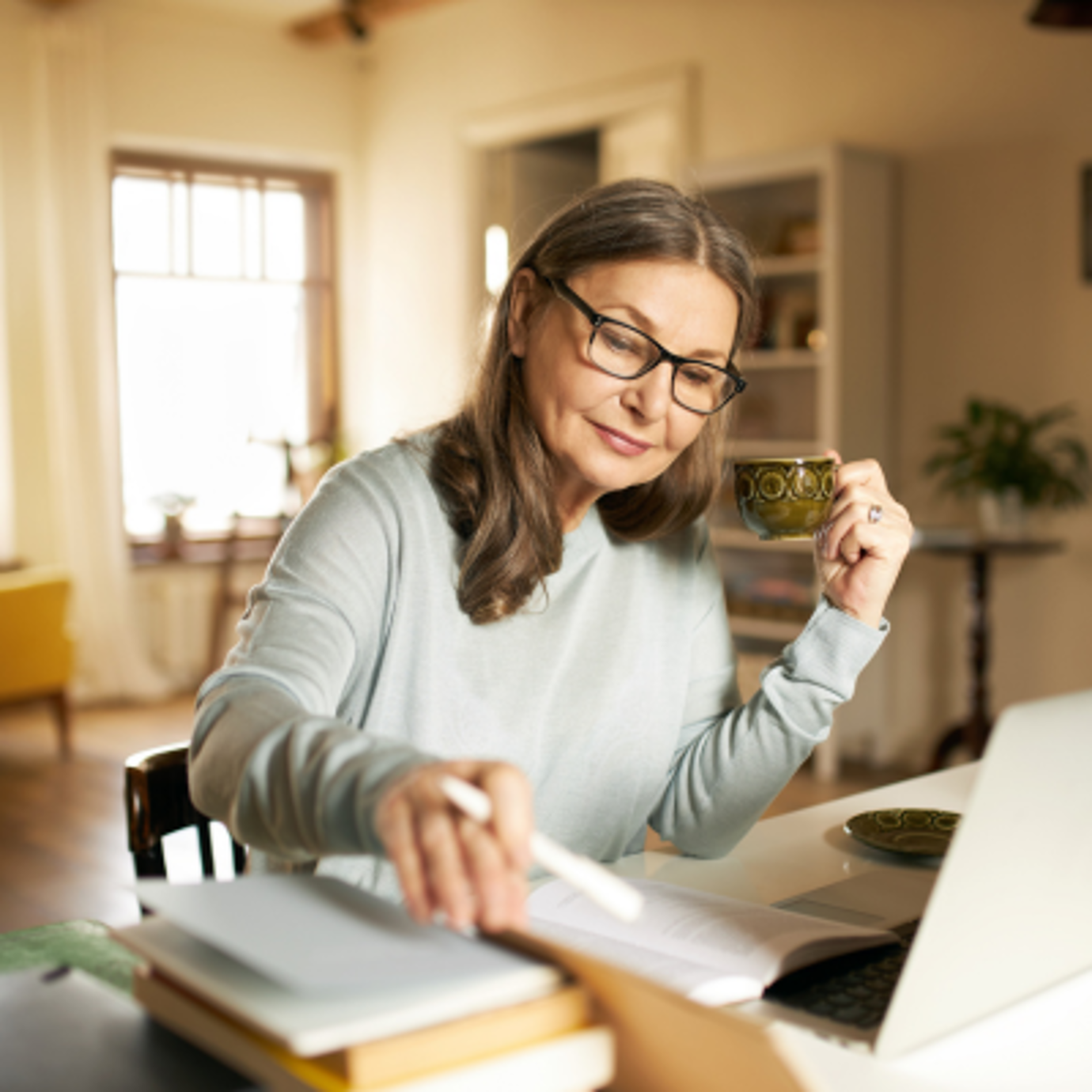 A woman working on her laptop