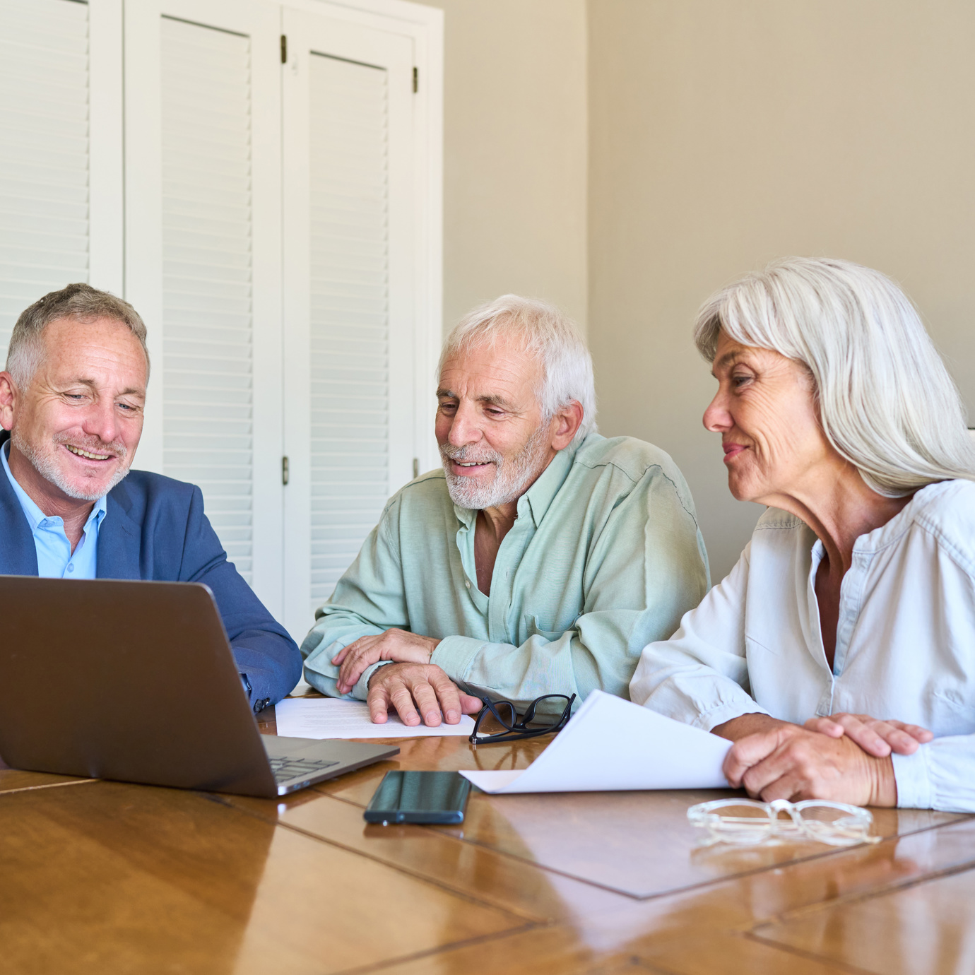 Older couple speaking to annuity expert